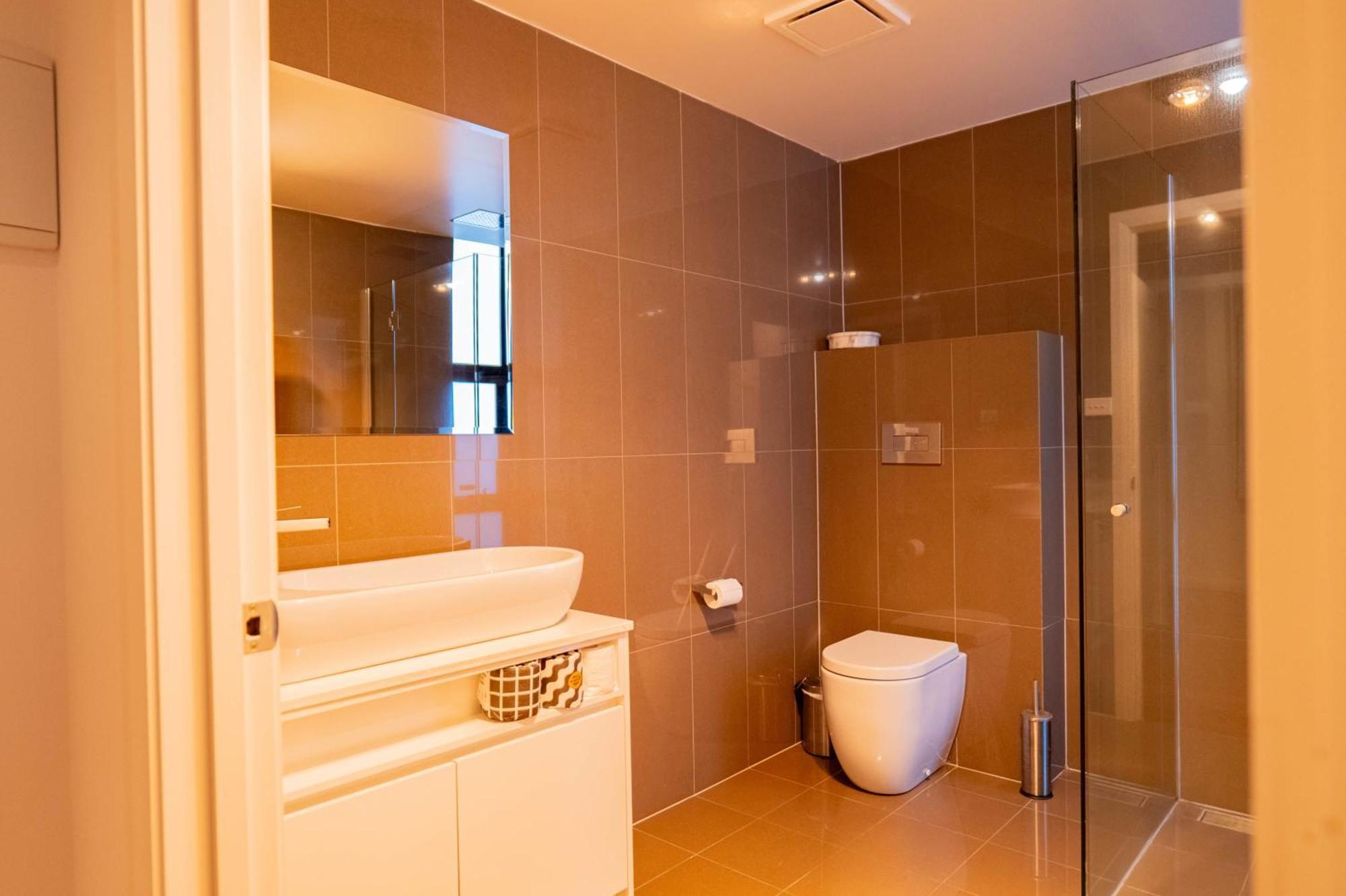 Large Executive 3 Bedroom Yarralumla エクステリア 写真